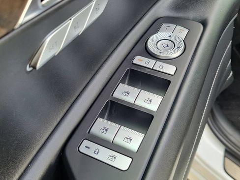 Used 2025 Genesis GV80 2.5T Select AWD/4WD image 23