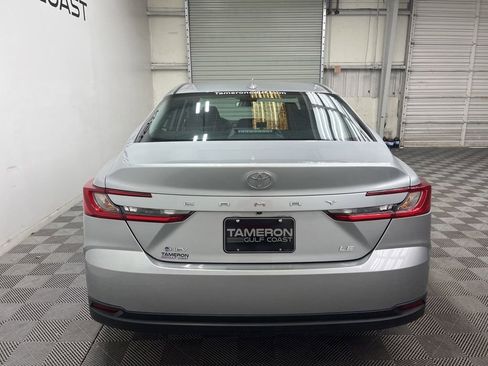 Used 2025 Toyota Camry LE FWD image 10