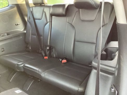 Used 2021 Kia Telluride S FWD image 16