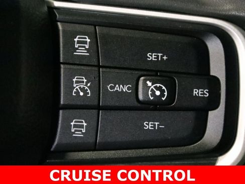 Used 2022 Jeep Wagoneer Series III w/ Premium Group I image 15