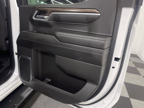 Used 2022 Chevrolet Silverado 1500 LT image 18