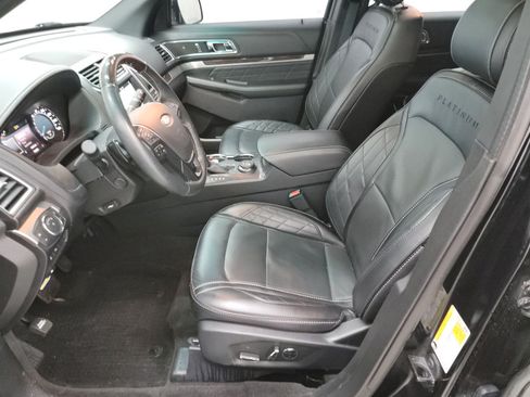 Used 2017 Ford Explorer Platinum AWD/4WD image 3