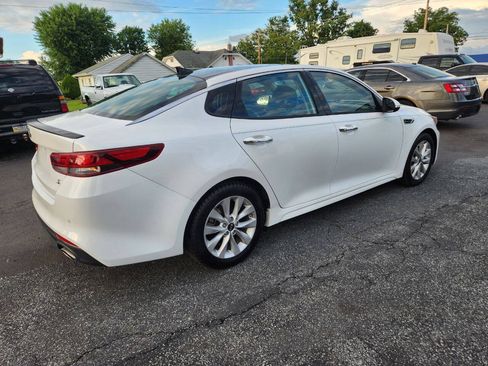 Used 2018 Kia Optima S w/ Panoramic Sunroof Package FWD image 6
