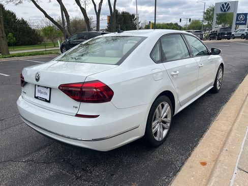 Used 2019 Volkswagen Passat 2.0T Wolfsburg w/ Wheels & Sunroof Package FWD image 6