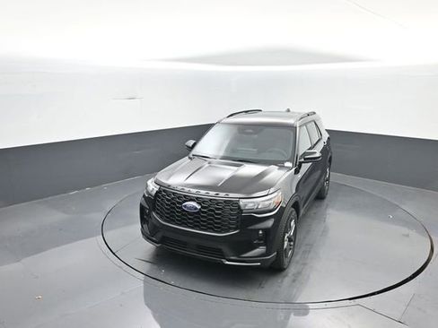 New 2026 Ford Explorer ST-Line w/ ST-Line Street Pack image 25