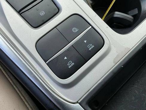 Used 2023 Ford Explorer XLT w/ Equipment Group 202A RWD image 34