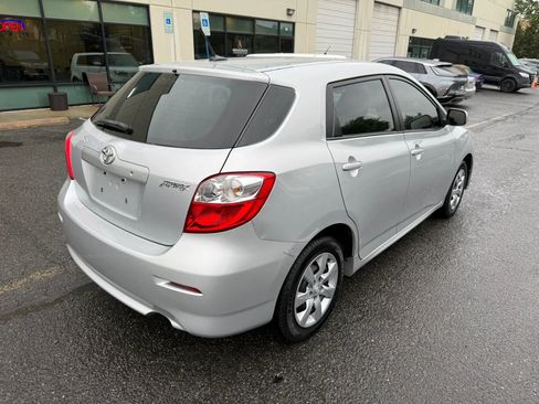 Used 2013 Toyota Matrix S FWD image 4
