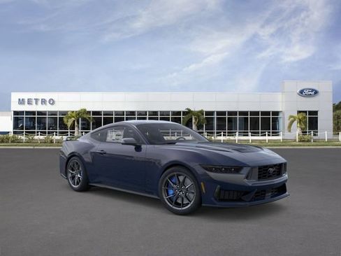 New 2026 Ford Mustang Dark Horse image 7