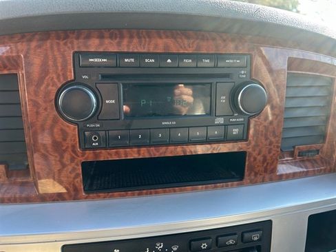 Used 2006 Dodge Ram 2500 Truck Laramie w/ Trailer Tow Group image 17