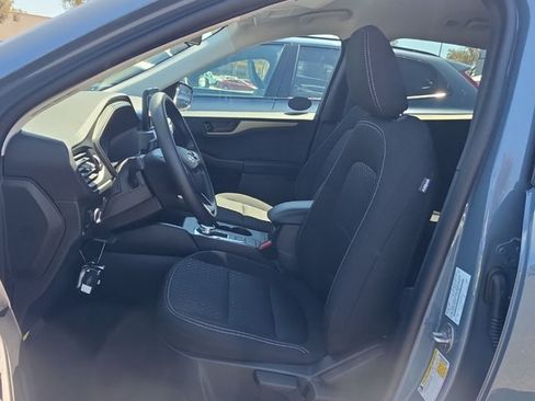 Used 2025 Ford Escape Active FWD image 7