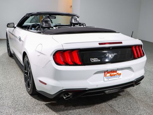 Used 2020 Ford Mustang Premium image 9
