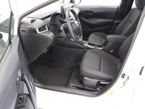 Used 2024 Toyota Corolla LE FWD image 14