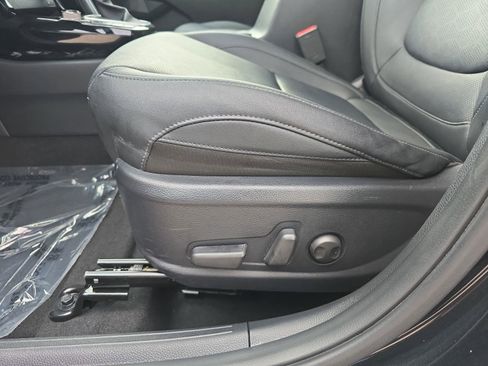 Used 2024 Kia Seltos SX w/ SX Sunroof Package image 30