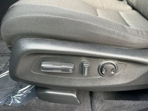 Certified 2025 Honda CR-V EX image 14