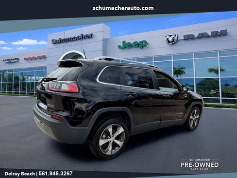 Used 2019 Jeep Cherokee Limited FWD image 7
