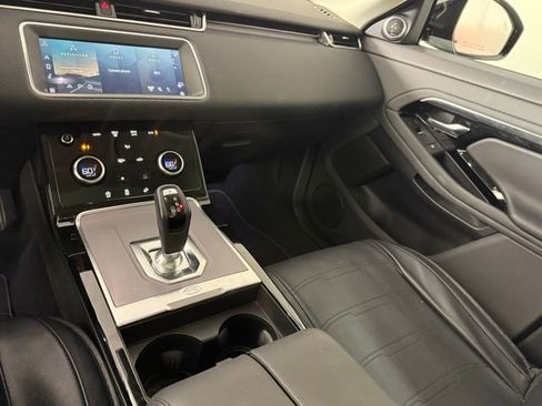 Used 2021 Land Rover Range Rover Evoque S image 22