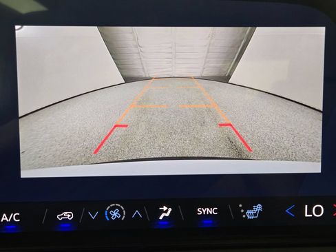 New 2026 Chevrolet Traverse LT w/ Midnight/Sport Edition FWD image 18