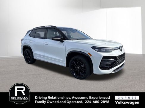 New 2026 Volkswagen Tiguan SE R-Line image 2