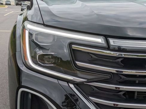 Certified 2026 Volkswagen Atlas SE FWD image 10