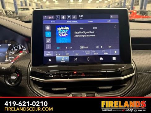 New 2026 Jeep Compass Latitude image 13