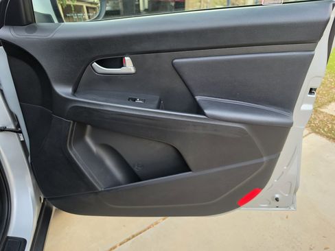 Used 2013 Kia Sportage LX image 28