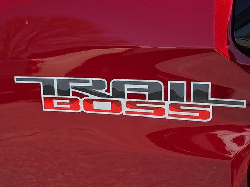 New 2026 Chevrolet Colorado Trail Boss AWD/4WD image 9