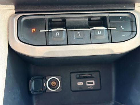 Used 2021 GMC Acadia Denali w/ Denali Technology Package FWD image 30