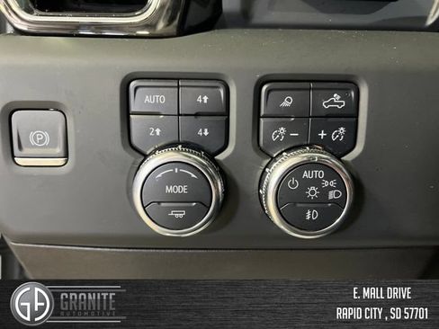 Used 2024 GMC Sierra 1500 Denali Ultimate AWD/4WD image 33
