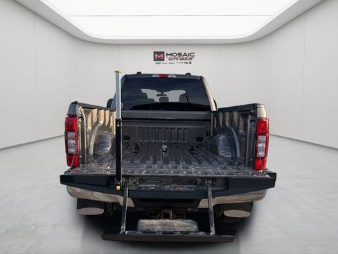 Used 2020 Ford F350 XLT image 8