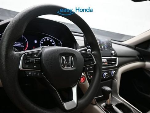 Used 2018 Honda Accord EX image 10