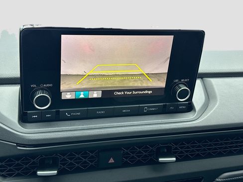 Used 2023 Honda Accord EX image 10