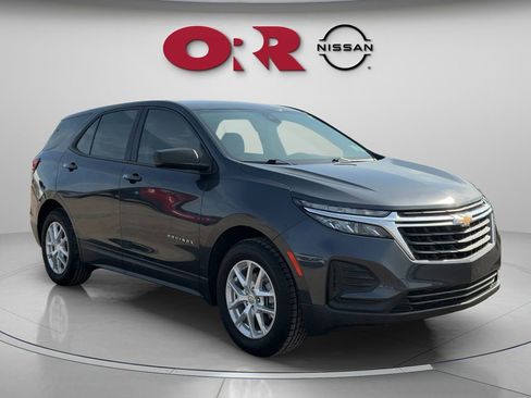 Used 2022 Chevrolet Equinox LS FWD image 3