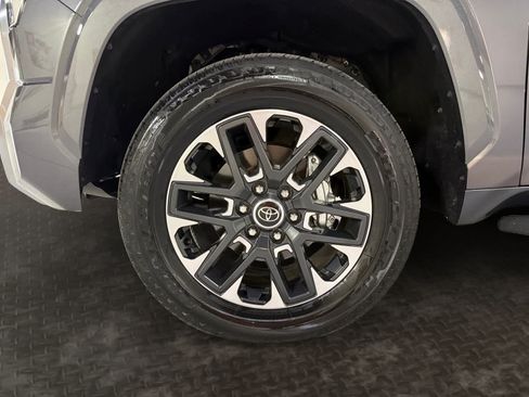 Used 2024 Toyota Tundra Limited w/ Power Package AWD/4WD image 21
