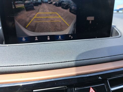 Used 2023 Acura MDX FWD w/ Technology Package image 10