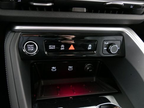 New 2025 Audi Q5 Premium Plus image 21