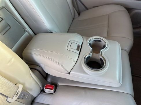 Used 2016 Cadillac SRX Luxury w/ Driver Awareness Package image 37