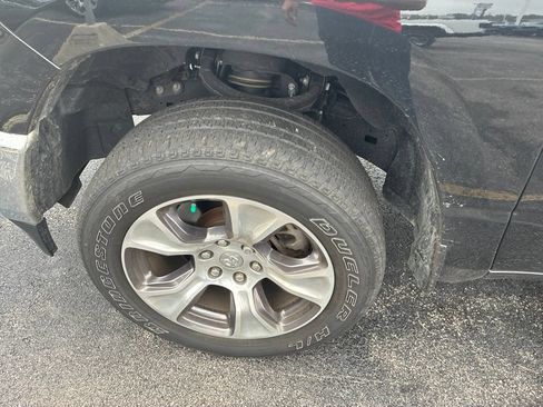 Used 2023 RAM 1500 Laramie AWD/4WD image 7