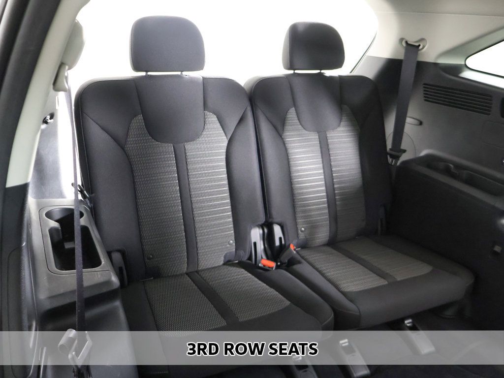 Used 2023 Kia Sorento LX FWD image 6