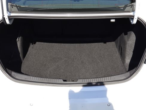 Certified 2024 Chevrolet Malibu LT image 32