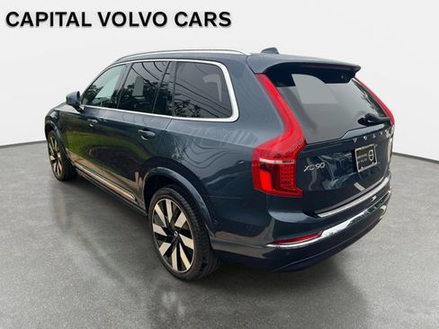 Certified 2024 Volvo XC90 T8 Plus w/ Protection Package Premier AWD/4WD image 4
