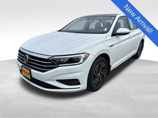 Used 2019 Volkswagen Jetta SEL Premium video 3