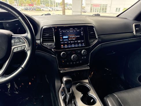 Used 2021 Jeep Grand Cherokee Limited RWD image 29