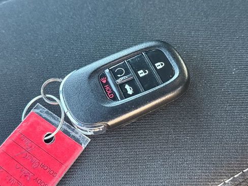 Used 2025 Honda Civic Sport image 29