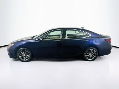 Used 2016 Lexus ES 350 w/ Luxury Package w/Wood Trim FWD image 4