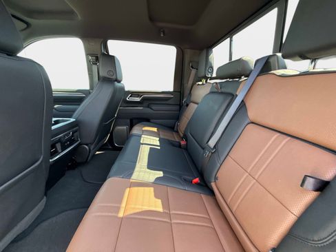 Used 2026 Chevrolet Silverado 2500 High Country w/ Max Trailering Package AWD/4WD image 15