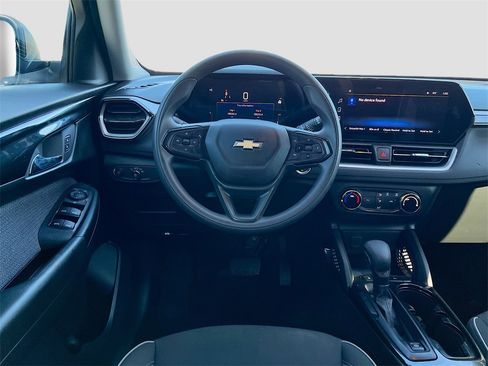 Used 2024 Chevrolet TrailBlazer LS w/ LS Convenience Package image 20