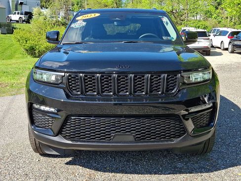 Certified 2023 Jeep Grand Cherokee Limited w/ Black Appearance Package AWD/4WD image 2