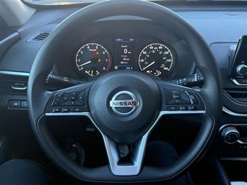 Used 2022 Nissan Altima 2.5 S image 31