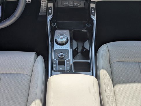 Used 2025 Kia Sorento SX Prestige image 21
