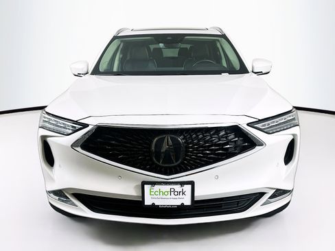 Used 2023 Acura MDX SH-AWD w/ Advance Package image 2